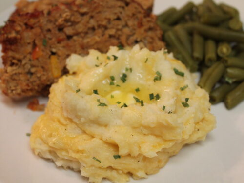 Cheddar Garlic Mashed Potatoes