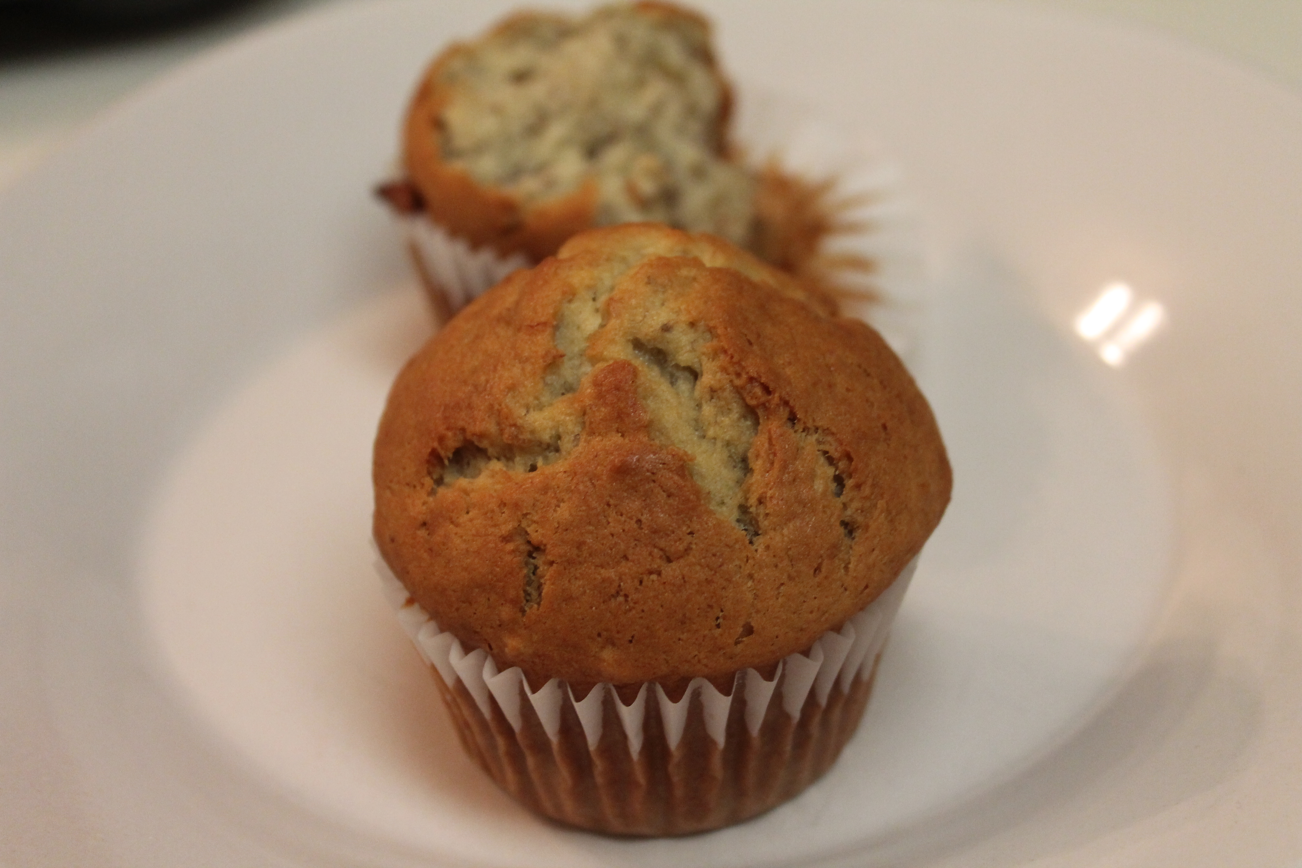 banana crumb muffins moist