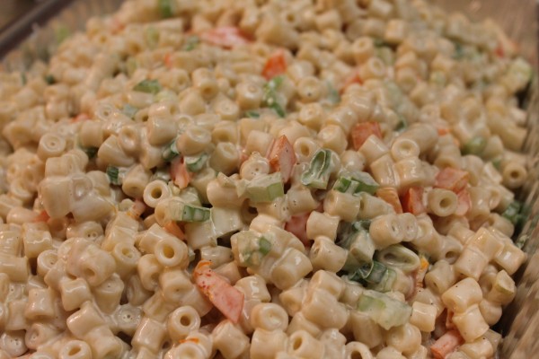 creamy macaroni salad