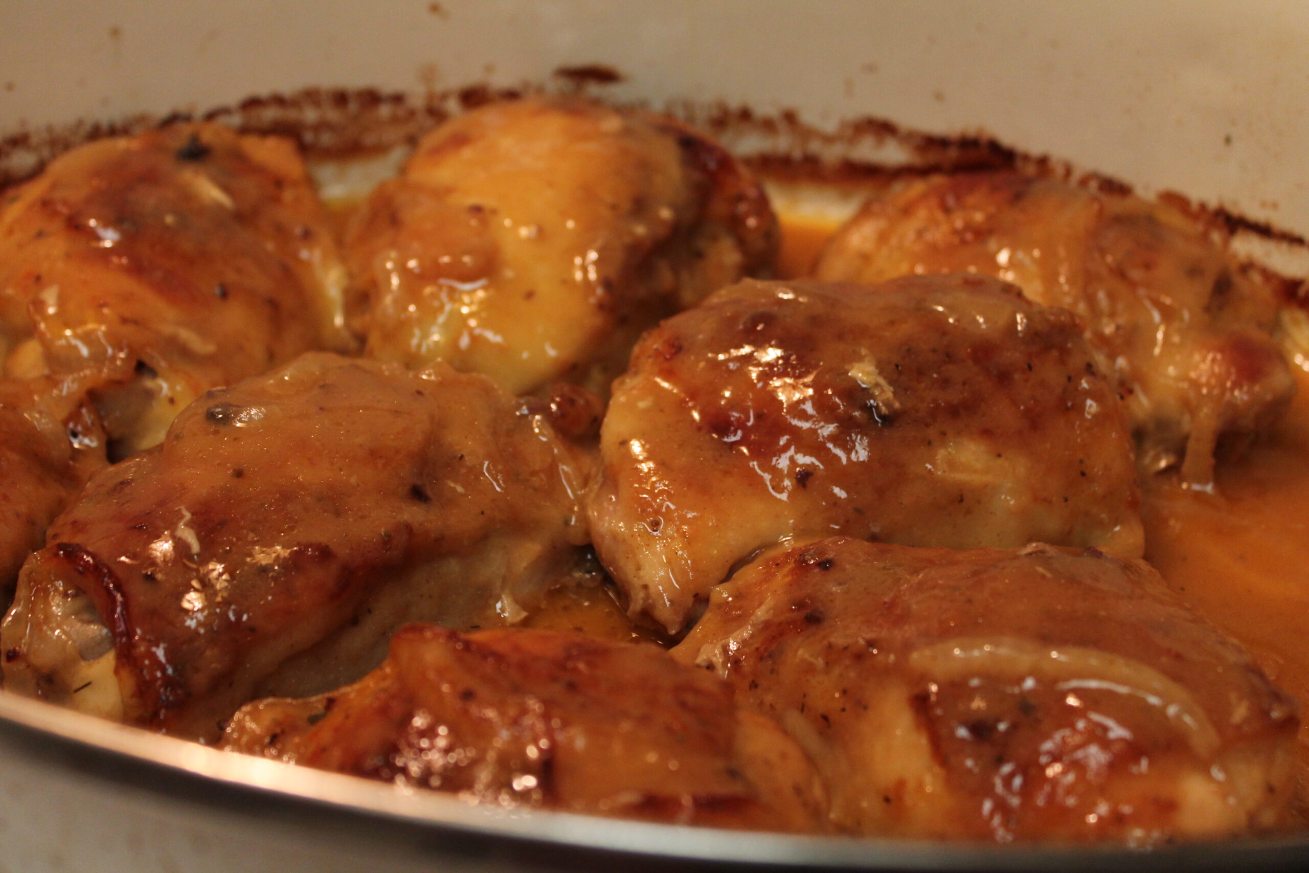 Smothered Chicken and Gravy {Comfort Food - VIDEO} - Key To My Lime