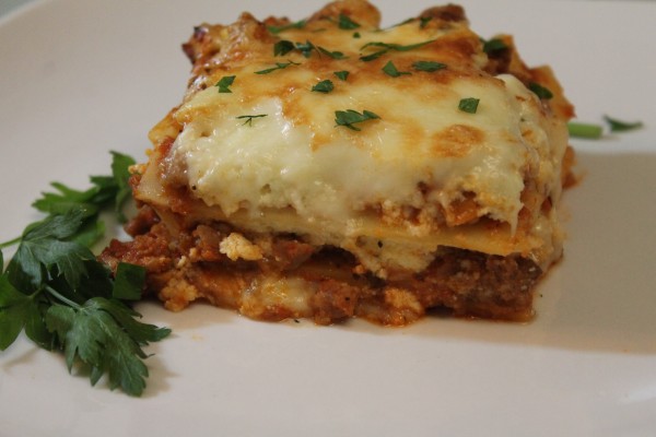 Easy Beef Lasagna | I Heart Recipes