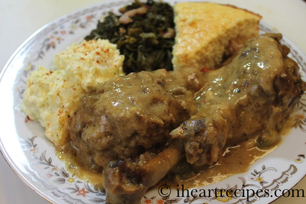 Deep South Dish: Stovetop Smothered Turkey Wings