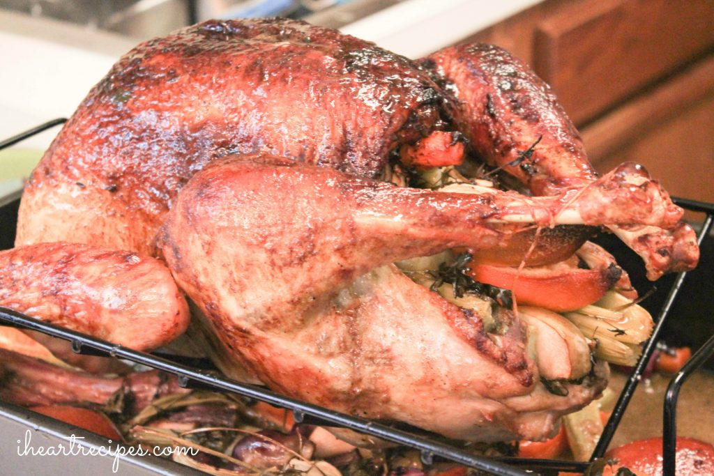 Juicy Whole Roasted Turkey I Heart Recipes
