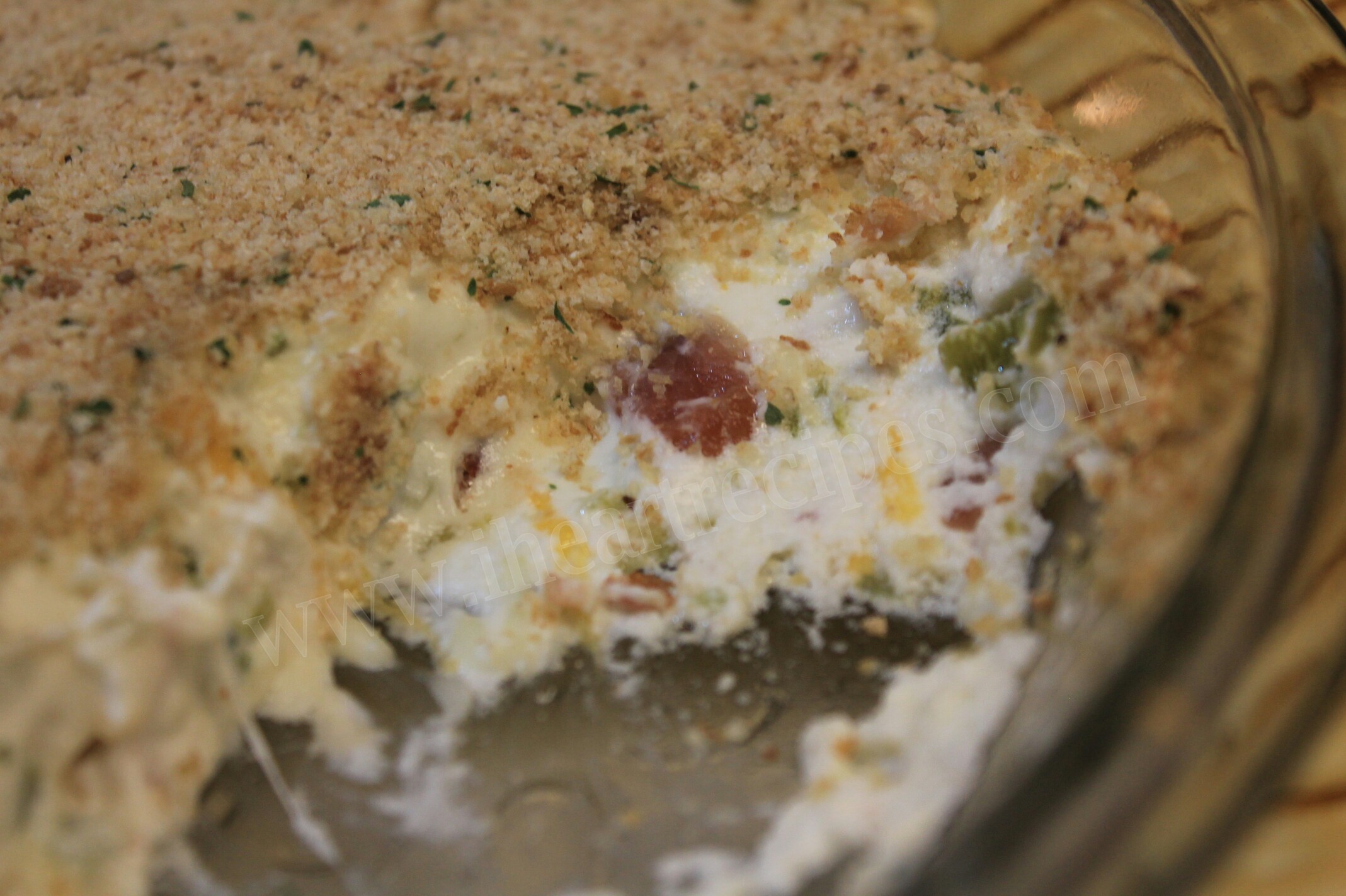 This bacon jalapeno poppers dip has all the best of the popular appetizer in one dish