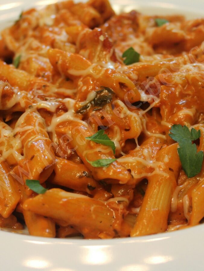 Penne with homemade vodka sauce
