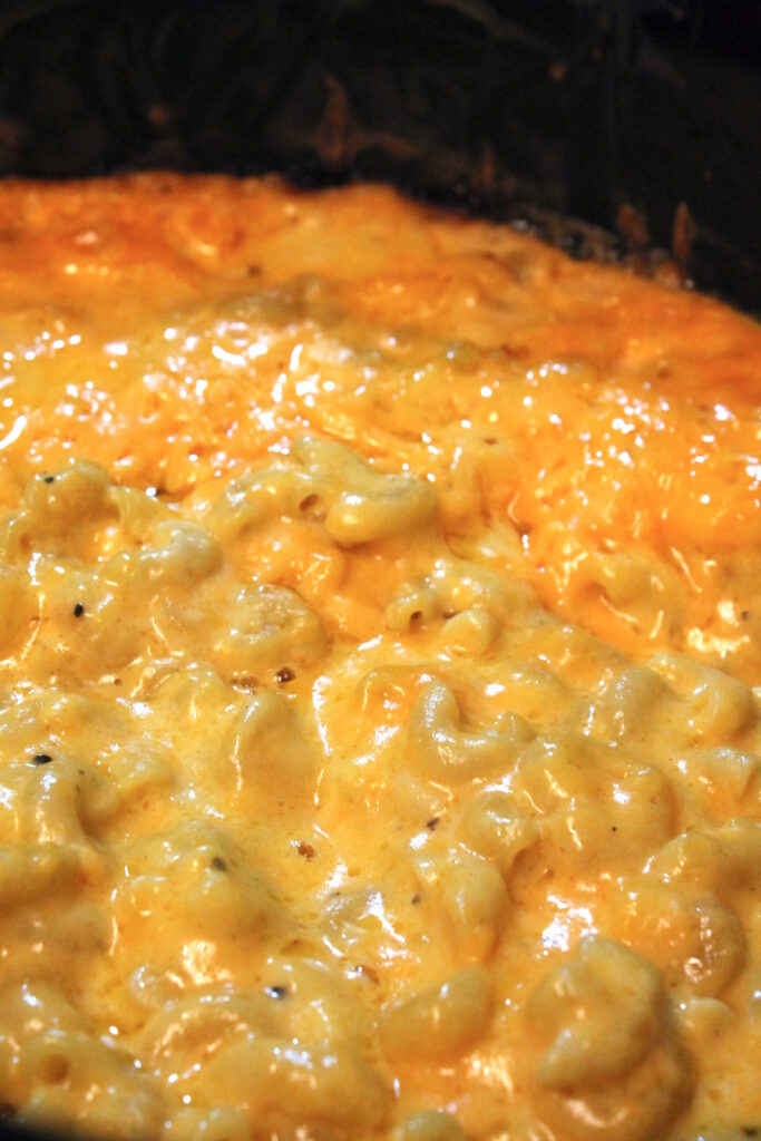 Slow Cooker Mac & Cheese | I Heart Recipe