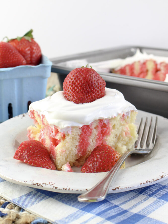 Strawberry Jello Poke Cake