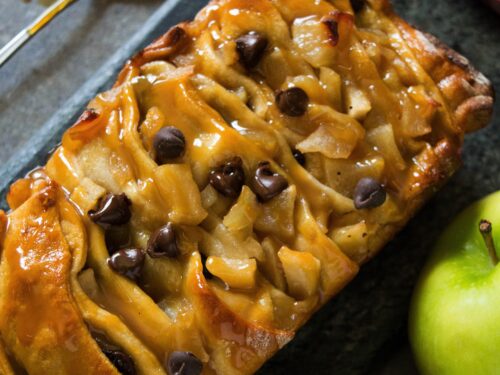 Caramel Apple Pull Apart Bread