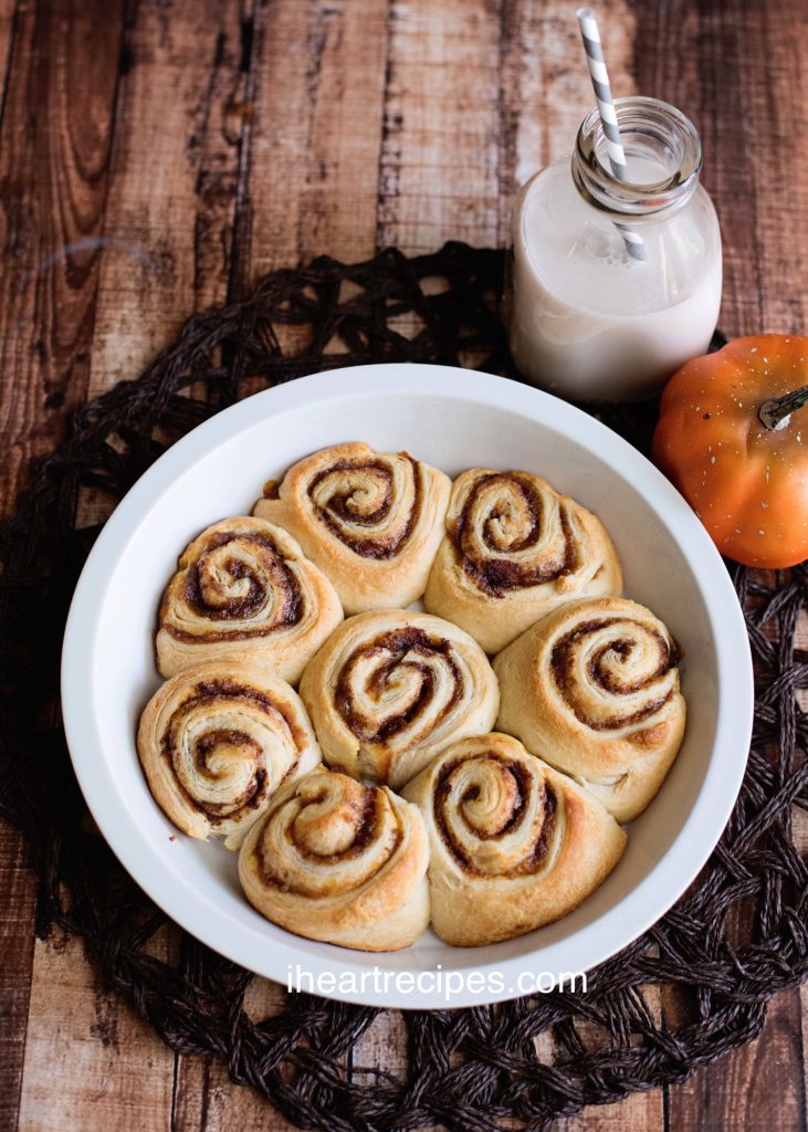 Pumpkin Cinnamon Rolls I Heart Recipes