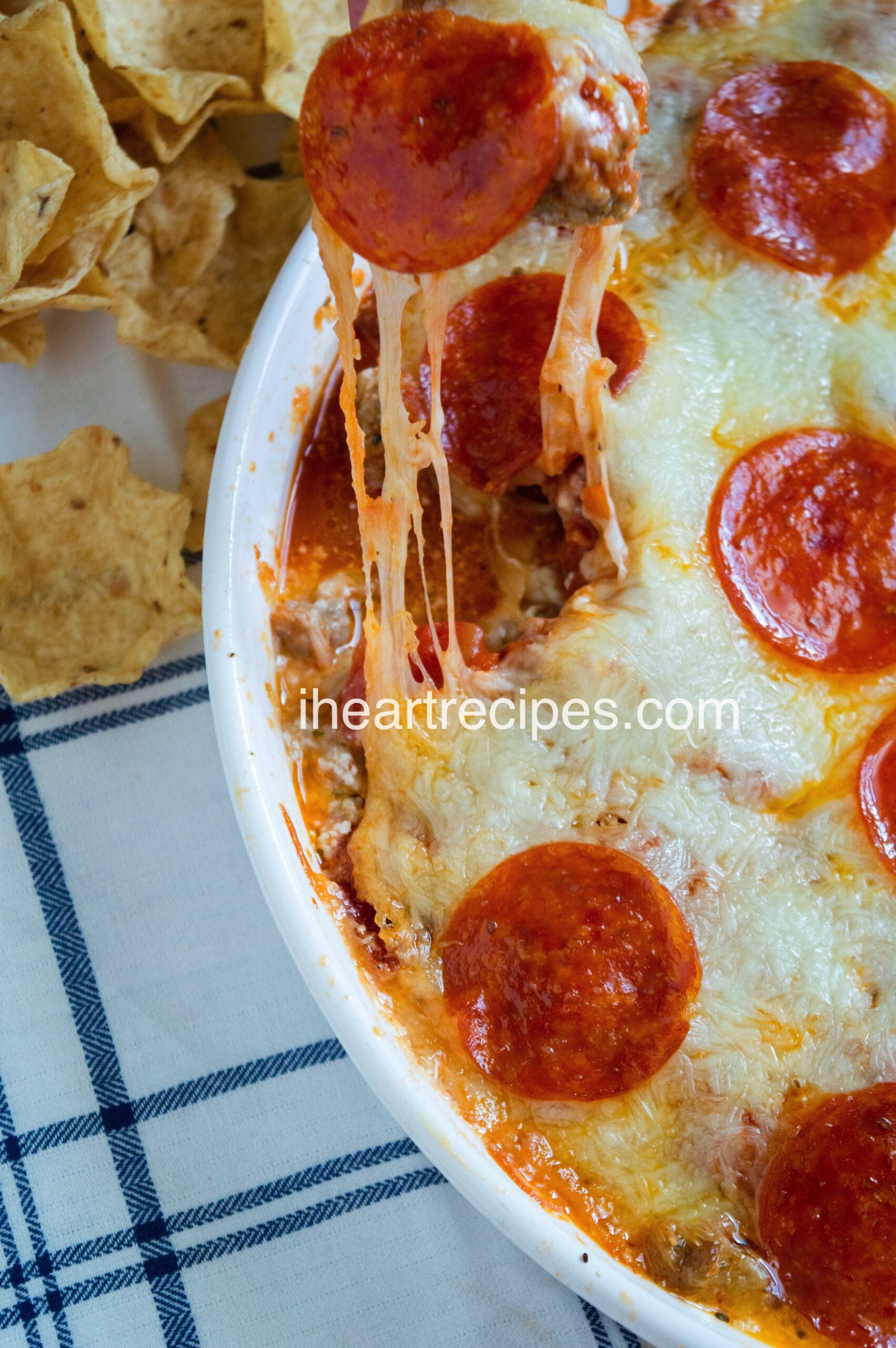 Baked Pepperoni & Sausage Pizza Dip I Heart Recipes