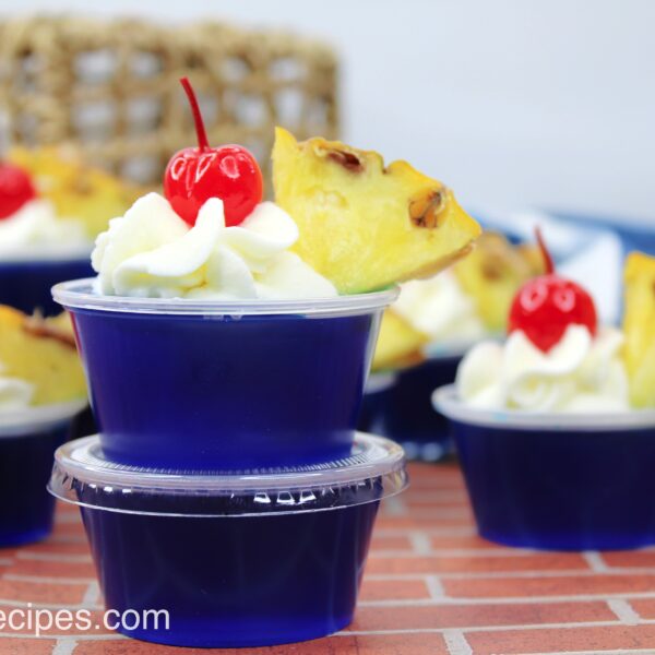 Lemon Meringue Pie Jello Shots | I Heart Recipes