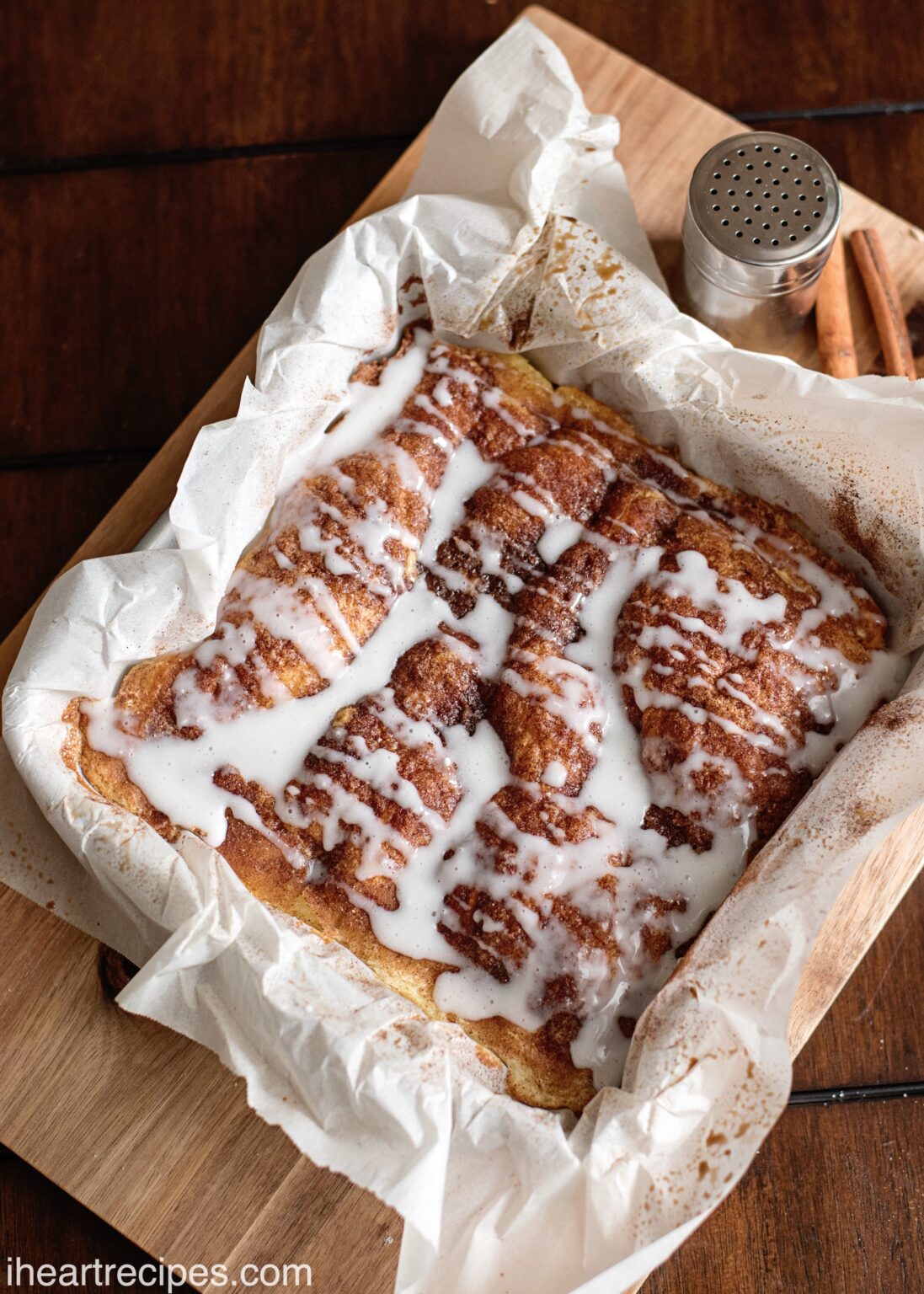 Churro Cheesecake Bars | I Heart Recipes